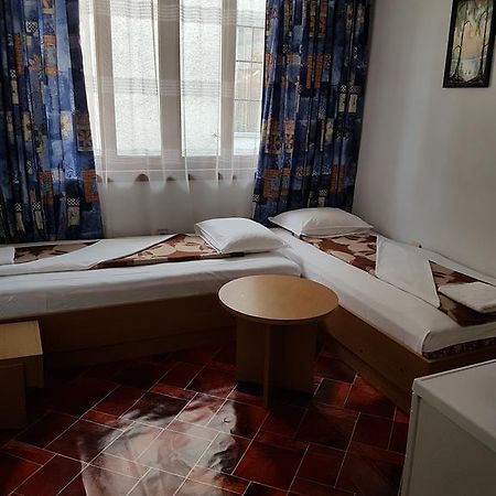 Guest Rooms Denitsa ابزور المظهر الخارجي الصورة