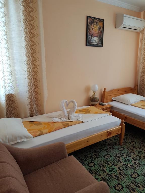 Guest Rooms Denitsa ابزور المظهر الخارجي الصورة
